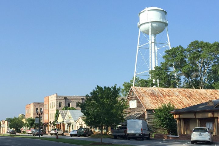 Explore the Post-Apocalyptic World of The Walking Dead: Private Film Locations Tour of Senoia